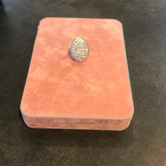 Ring - Picture 3 of 3